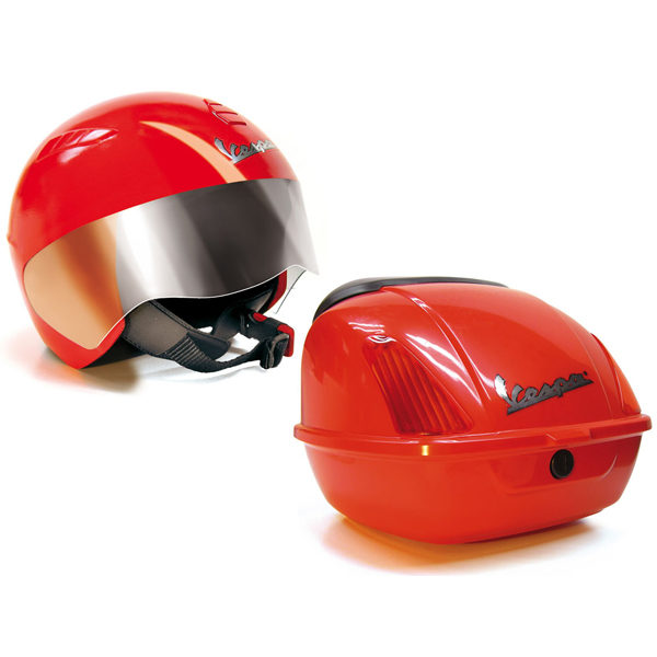 Шлем и багажник Vespa